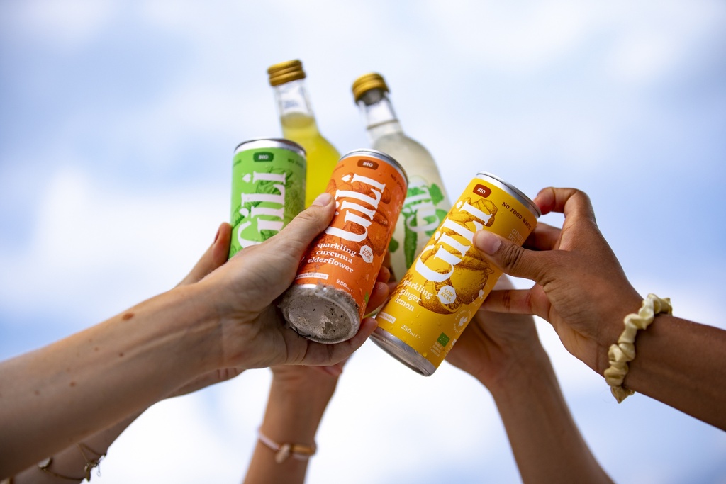 ​GILI SPARKLING LEMONADE BOTTLES (8x3) 250ML - Mixed pack